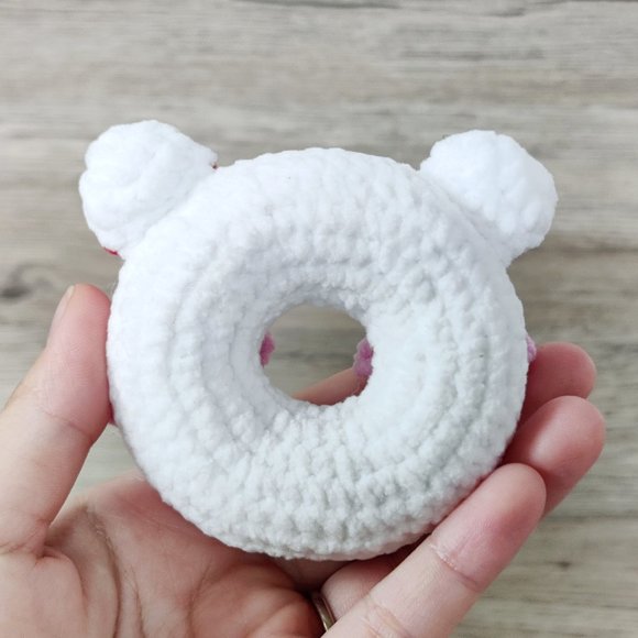 Handmade Amigurumi Crochet Sanrio Hello Kitty Donut - Picture 6 of 9